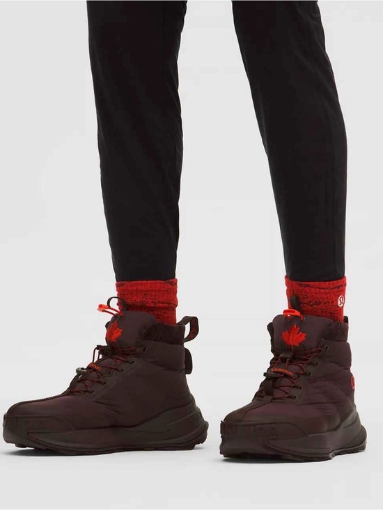 lululemon athletica Shoes - Brand new Lululemon women’s team Canada waterproof Winter boots- Dark Burgundy